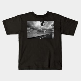 Endless road Kids T-Shirt